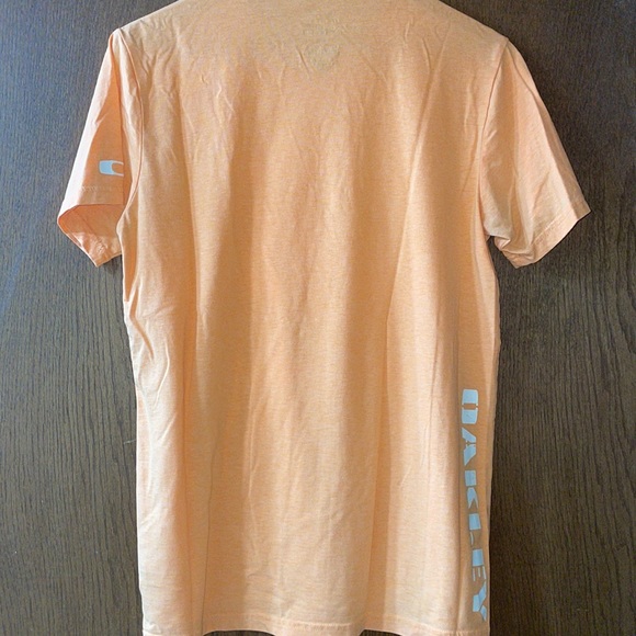 🍊 Oakley T-shirt ☀️ - Picture 4 of 4